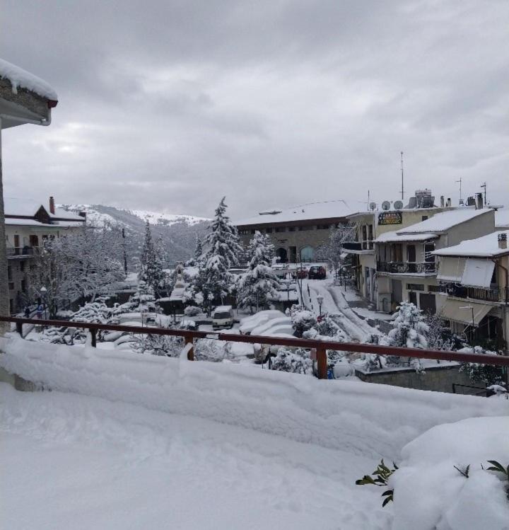 Apollon Inn Arachova Buitenkant foto